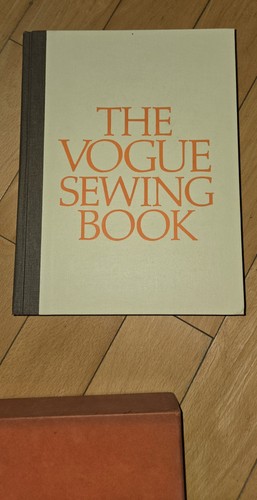 The vogue sewing book 1970 - the,