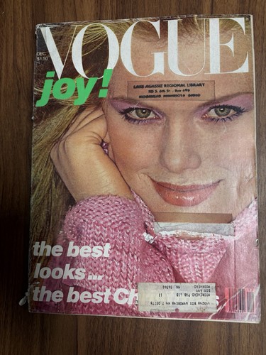 Vtg vogue magazine december - vtg,