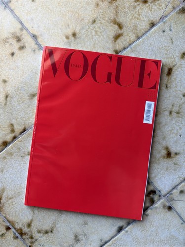Vogue italia febbraio - italia,