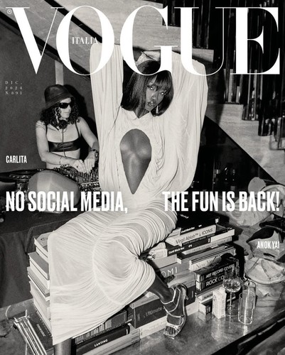 Vogue magazine italia december - magazine,